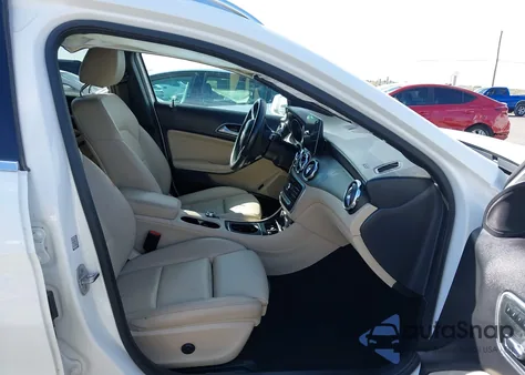 2020 Mercedes-Benz Gla 250 z USA, uszkodzony, nr VIN W1NTG4EB3LU040623